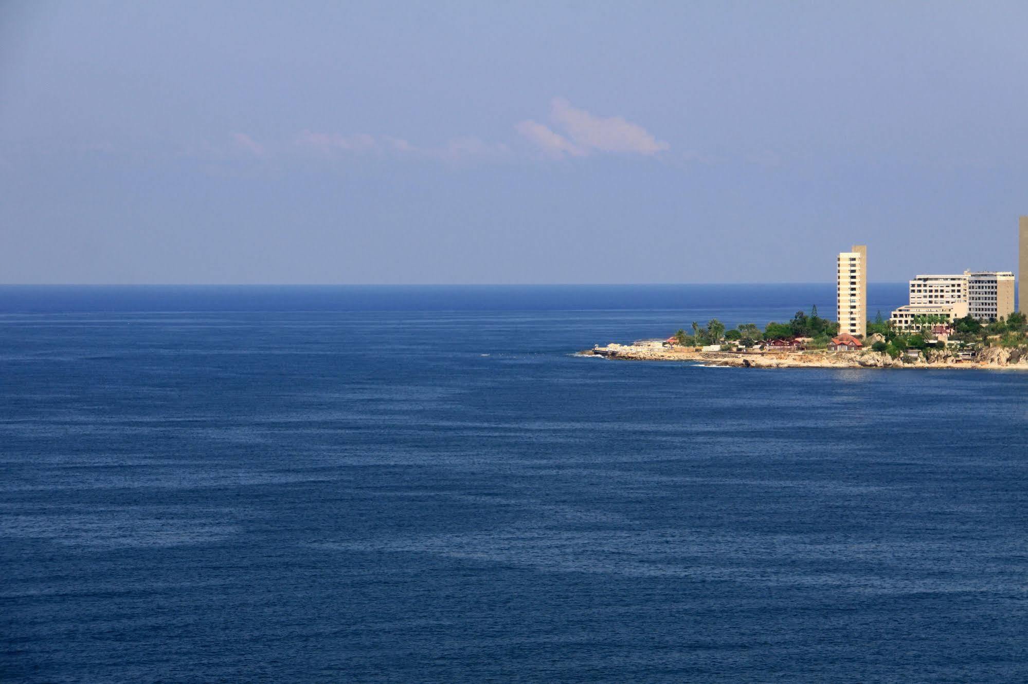 Rivoli Palace Hotel Jounieh Exterior photo